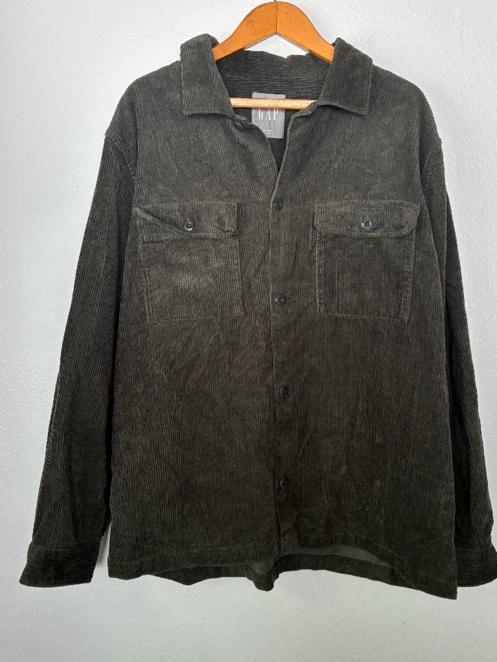 GAP Mens Corduroy Button Down Shirt Olive Green Long Sleeve Large Heavy Shacket